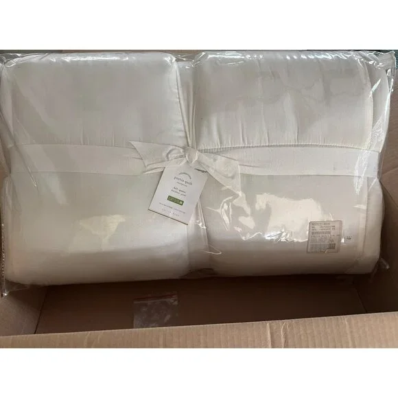 Pottery Barn Portia Full/Queen Ivory Quilt Cotton Silk Box Style New - Picture 1 of 7